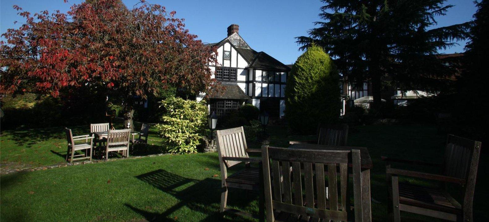 Thatchers East Horsley Eksteriør bilde